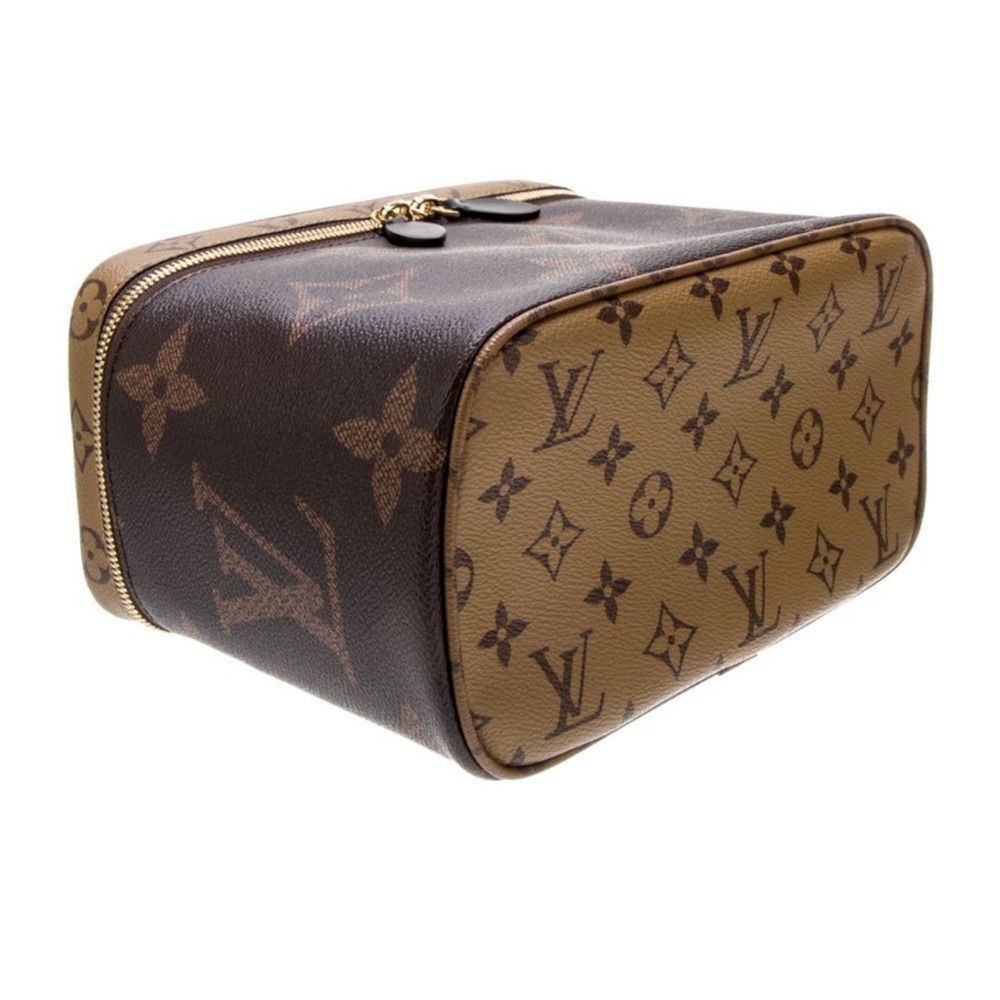 Louis Vuitton Makeup Bag - Picture 4 of 5